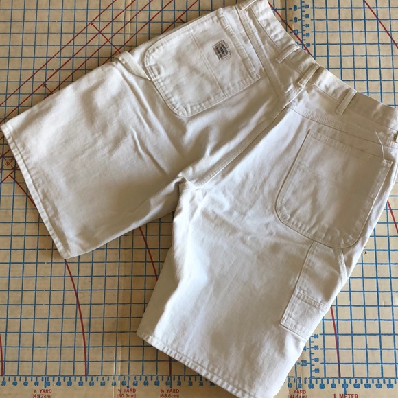 white wrangler shorts